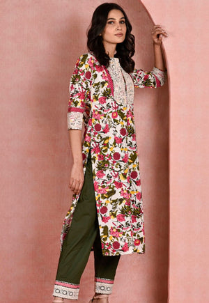 Floral print kurta with solid coloured pants